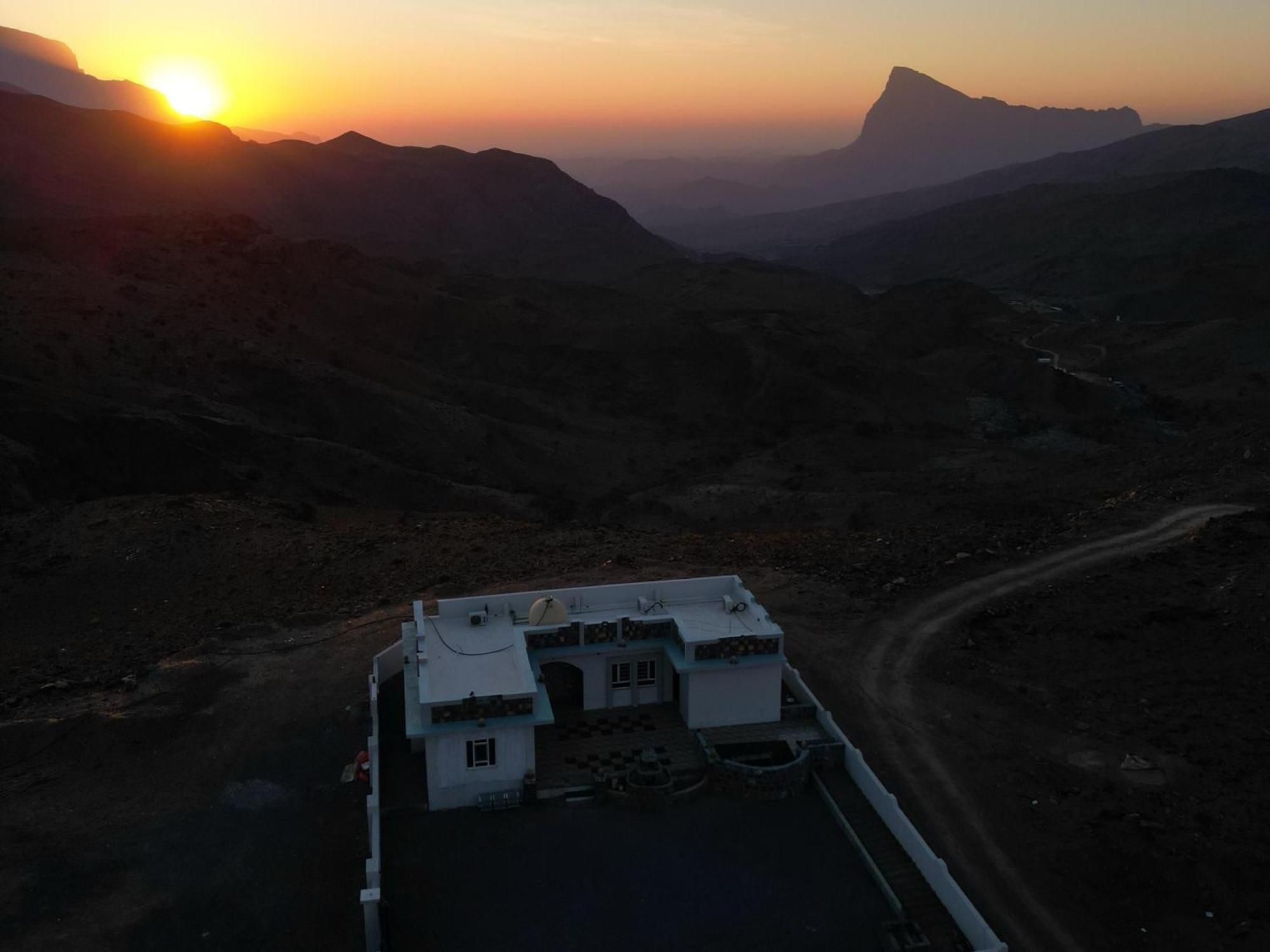 Villa Jabal Shams Bayt Kawakib à Misfāh Extérieur photo